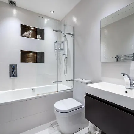 Appartamento Gorgeous Flat With Garden In Battersea Londra Esterno foto