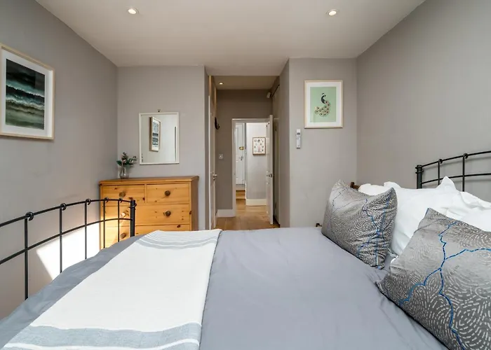 Gorgeous Flat With Garden In Battersea